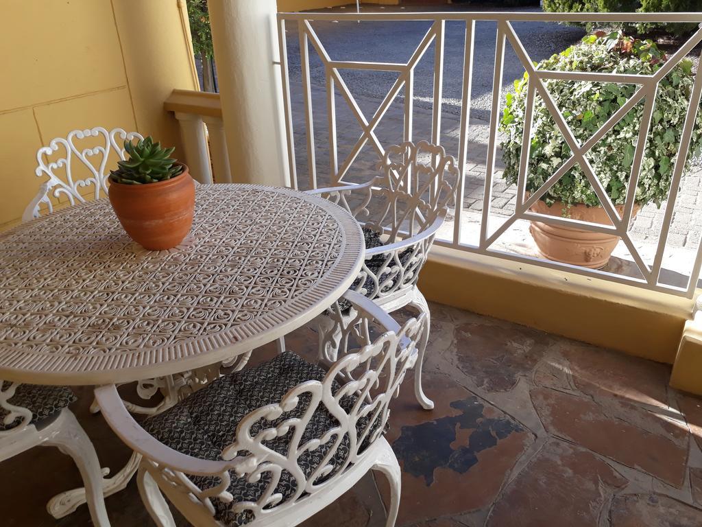 The Lighthouse Guesthouse Colesberg Bagian luar foto